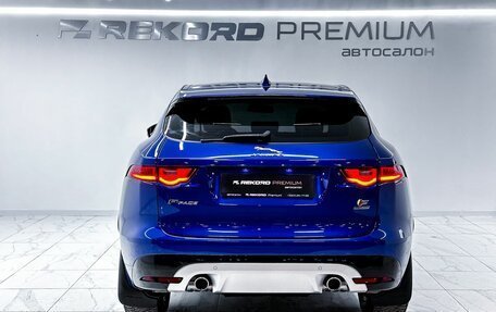 Jaguar F-Pace, 2016 год, 3 700 000 рублей, 32 фотография