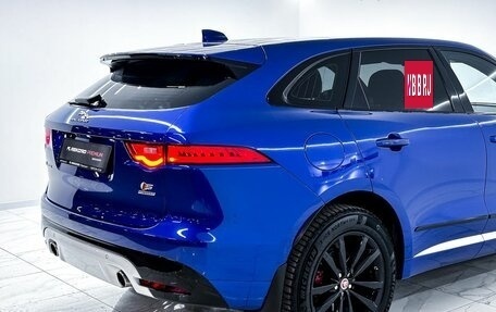 Jaguar F-Pace, 2016 год, 3 700 000 рублей, 34 фотография