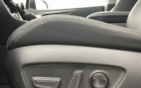 Toyota RAV4, 2024 год, 4 115 000 рублей, 14 фотография