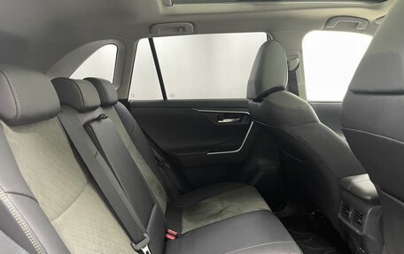 Toyota RAV4, 2024 год, 4 115 000 рублей, 13 фотография