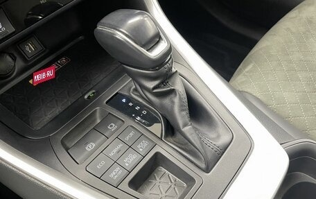 Toyota RAV4, 2024 год, 4 115 000 рублей, 17 фотография