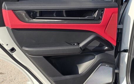 Porsche Cayenne III, 2025 год, 32 190 000 рублей, 24 фотография