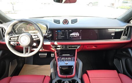 Porsche Cayenne III, 2025 год, 32 190 000 рублей, 27 фотография