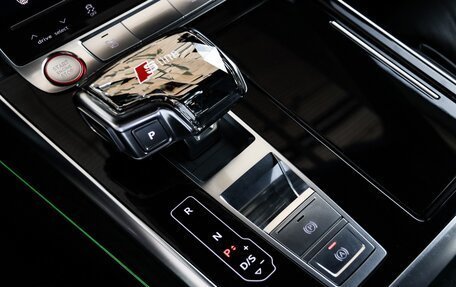 Audi SQ8, 2019 год, 13 700 000 рублей, 31 фотография