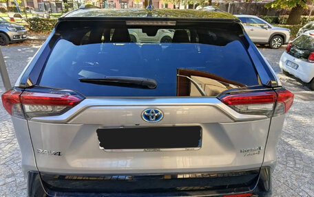 Toyota RAV4, 2020 год, 2 200 000 рублей, 7 фотография