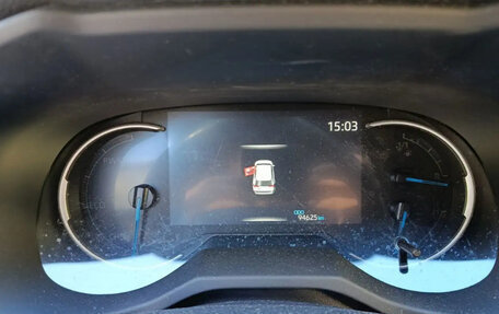 Toyota RAV4, 2020 год, 2 200 000 рублей, 13 фотография