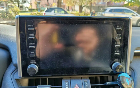 Toyota RAV4, 2020 год, 2 200 000 рублей, 15 фотография