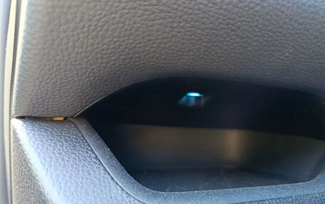 Toyota RAV4, 2020 год, 2 200 000 рублей, 20 фотография