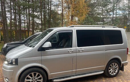 Volkswagen Multivan T5, 2011 год, 2 000 000 рублей, 3 фотография