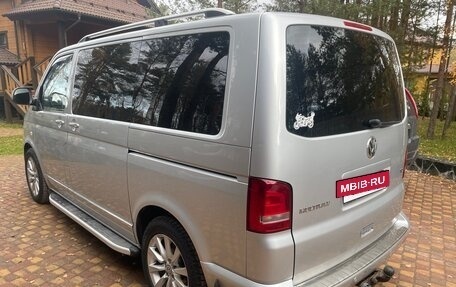 Volkswagen Multivan T5, 2011 год, 2 000 000 рублей, 4 фотография