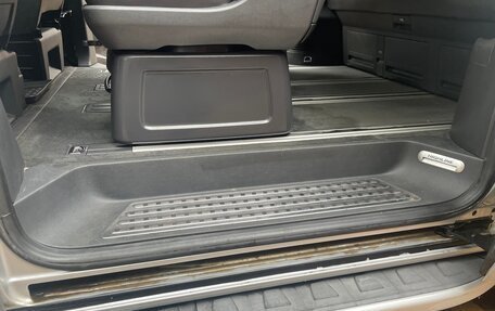 Volkswagen Multivan T5, 2011 год, 2 000 000 рублей, 14 фотография