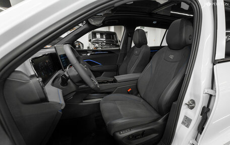 Volkswagen Tiguan, 2025 год, 5 100 000 рублей, 9 фотография