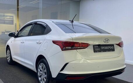 Hyundai Solaris II рестайлинг, 2021 год, 1 749 000 рублей, 8 фотография