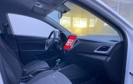 Hyundai Solaris II рестайлинг, 2021 год, 1 749 000 рублей, 13 фотография
