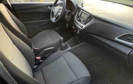 Hyundai Solaris II рестайлинг, 2017 год, 1 190 000 рублей, 19 фотография