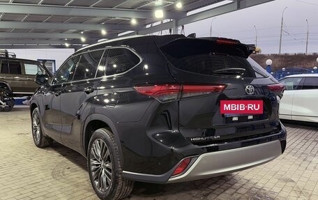 Toyota Highlander, 2025 год, 6 199 000 рублей, 3 фотография