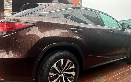 Lexus RX IV рестайлинг, 2019 год, 4 500 000 рублей, 2 фотография