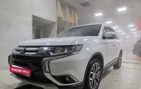 Mitsubishi Outlander III рестайлинг 3, 2016 год, 1 870 000 рублей, 9 фотография