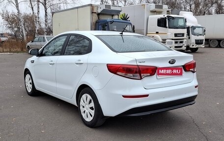 KIA Rio III рестайлинг, 2016 год, 950 000 рублей, 5 фотография