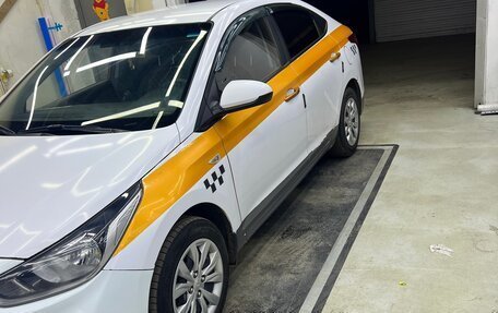 Hyundai Solaris II рестайлинг, 2019 год, 1 120 000 рублей, 3 фотография