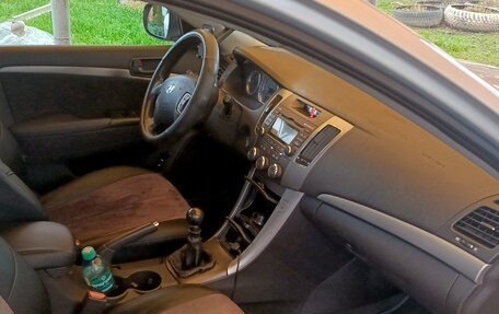 Hyundai Sonata VI, 2010 год, 800 000 рублей, 10 фотография