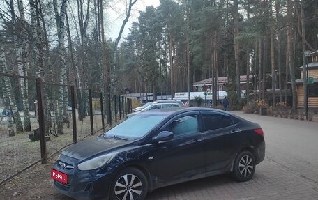 Hyundai Solaris II рестайлинг, 2011 год, 440 000 рублей, 1 фотография