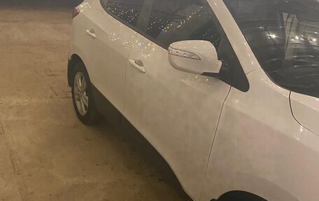 Hyundai ix35 I рестайлинг, 2012 год, 1 050 000 рублей, 2 фотография