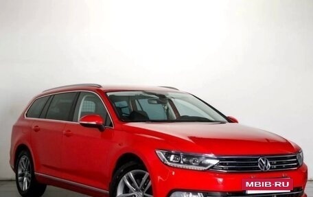 Volkswagen Passat B8 рестайлинг, 2018 год, 2 200 000 рублей, 8 фотография