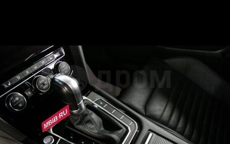 Volkswagen Passat B8 рестайлинг, 2018 год, 2 200 000 рублей, 13 фотография