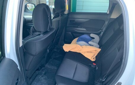 Mitsubishi Outlander III рестайлинг 3, 2012 год, 1 325 000 рублей, 4 фотография