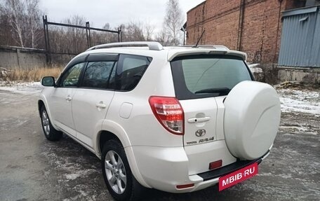 Toyota RAV4, 2011 год, 1 920 000 рублей, 6 фотография
