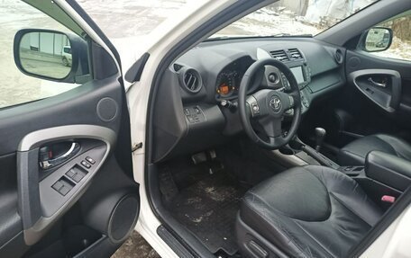 Toyota RAV4, 2011 год, 1 920 000 рублей, 8 фотография