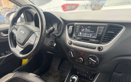 Hyundai Solaris II рестайлинг, 2018 год, 550 000 рублей, 8 фотография