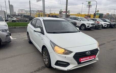 Hyundai Solaris II рестайлинг, 2018 год, 550 000 рублей, 2 фотография