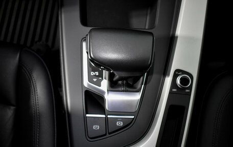 Audi A4, 2020 год, 2 900 000 рублей, 11 фотография