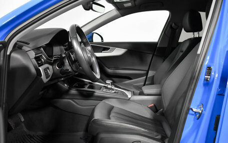 Audi A4, 2020 год, 2 900 000 рублей, 12 фотография