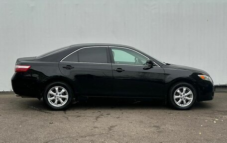 Toyota Camry, 2011 год, 1 350 000 рублей, 4 фотография