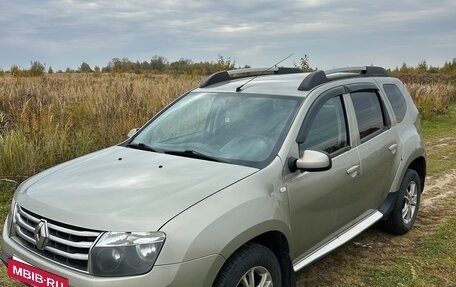 Renault Duster I рестайлинг, 2014 год, 885 000 рублей, 2 фотография