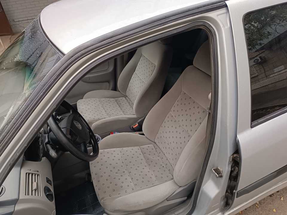 Volkswagen Pointer, 2005 год, 295 000 рублей, 5 фотография