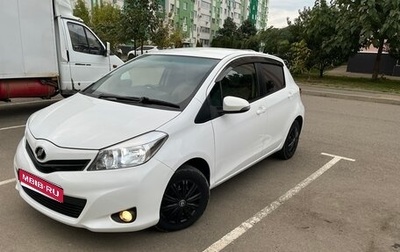 Toyota Vitz, 2013 год, 740 000 рублей, 1 фотография