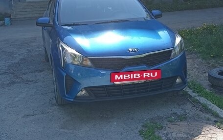 KIA Rio IV, 2021 год, 1 350 000 рублей, 2 фотография
