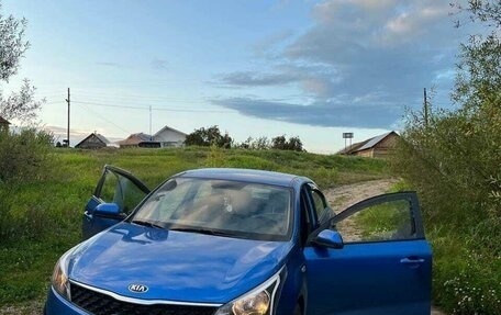 KIA Rio IV, 2021 год, 1 350 000 рублей, 5 фотография