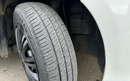 Toyota Vitz, 2013 год, 740 000 рублей, 10 фотография