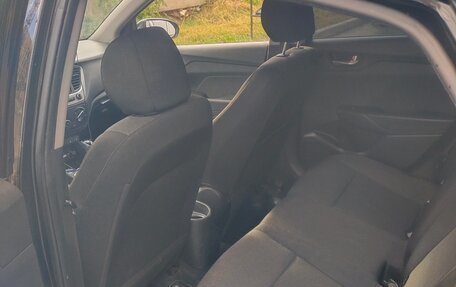 Hyundai Solaris II рестайлинг, 2017 год, 1 150 000 рублей, 9 фотография