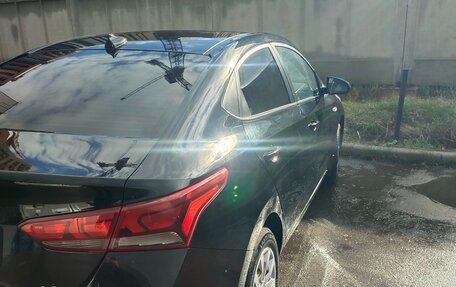 Hyundai Solaris II рестайлинг, 2017 год, 1 150 000 рублей, 11 фотография