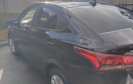 Hyundai Solaris II рестайлинг, 2017 год, 1 150 000 рублей, 12 фотография