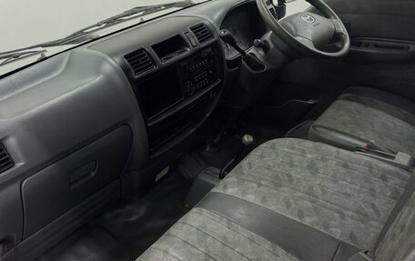 Mazda Bongo IV, 2003 год, 399 900 рублей, 8 фотография