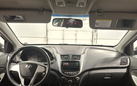 Hyundai Solaris II рестайлинг, 2011 год, 499 000 рублей, 17 фотография