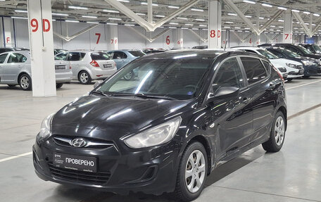 Hyundai Solaris II рестайлинг, 2011 год, 499 000 рублей, 1 фотография