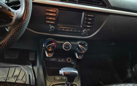 KIA Rio IV, 2018 год, 700 000 рублей, 8 фотография